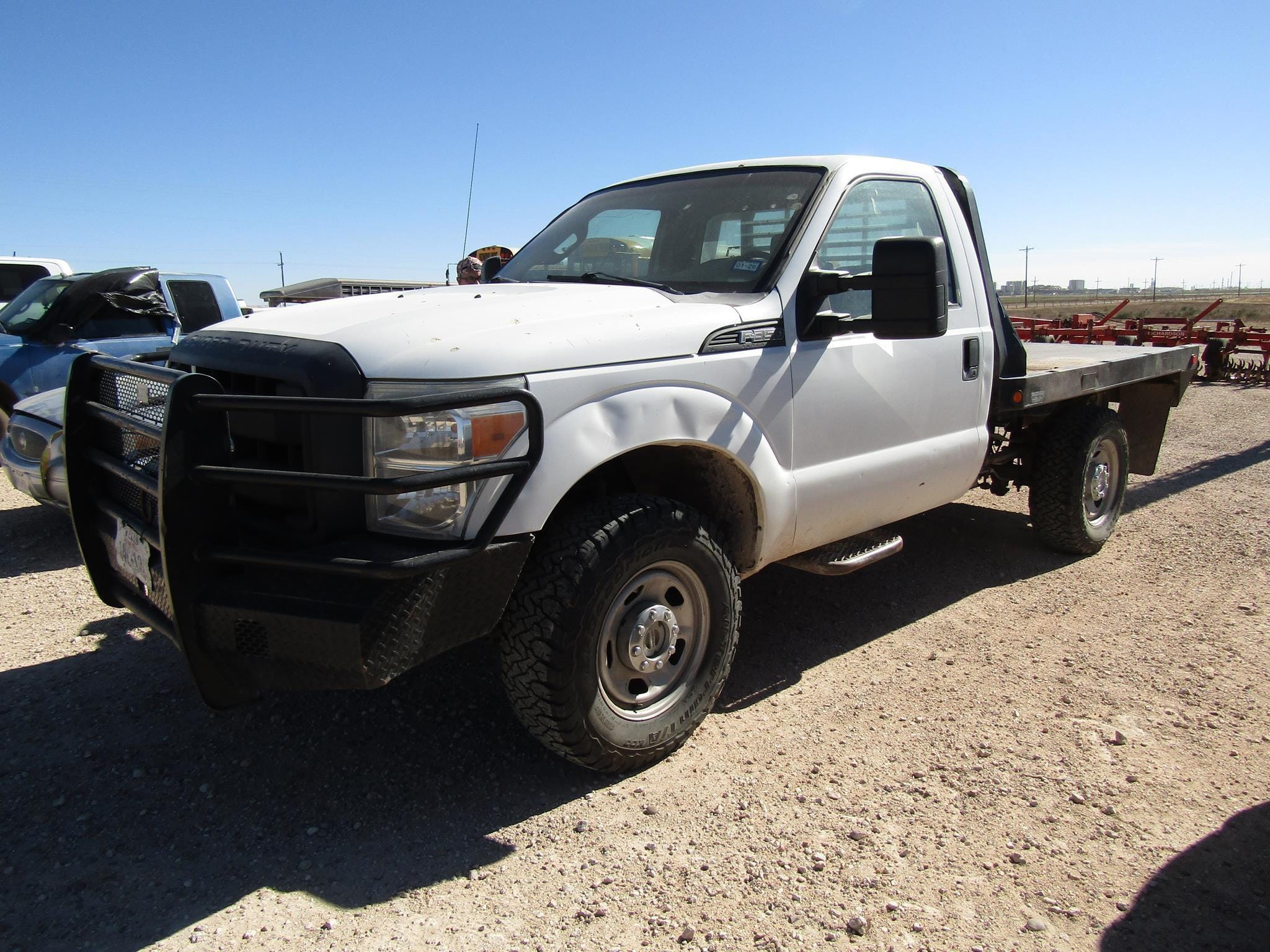 2013 Ford F-350 Equipment Image0