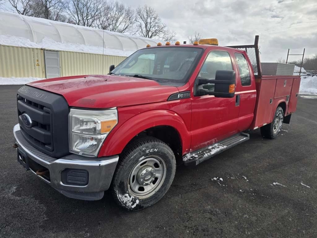 Image of Ford F-350 Primary image