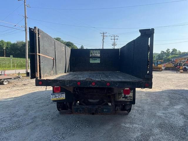 Image of Ford F-350 equipment image 3