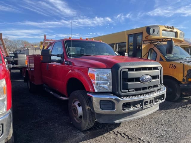 Image of Ford F-350 equipment image 1