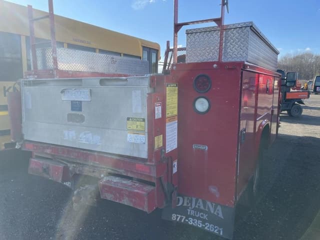 Image of Ford F-350 equipment image 2