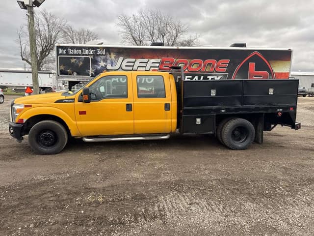 Image of Ford F-350 equipment image 1