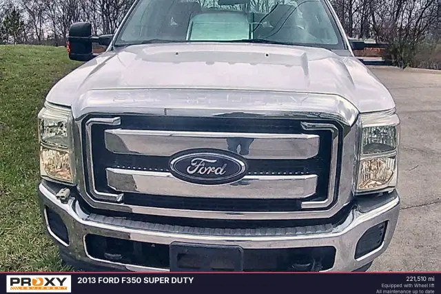Image of Ford F-350 equipment image 3