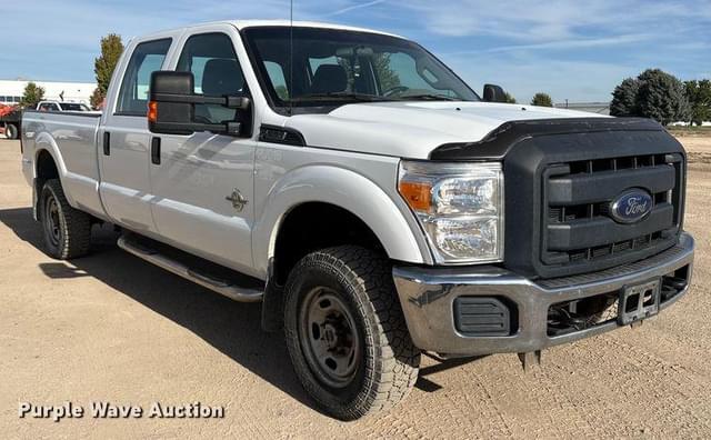 Image of Ford F-350 equipment image 2