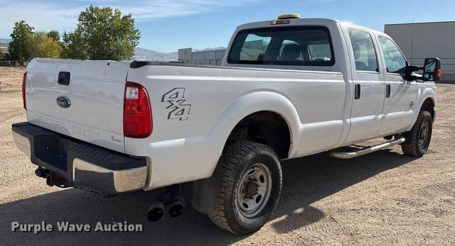 Image of Ford F-350 equipment image 4