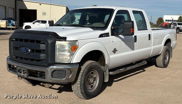 2013 Ford F-350 Equipment Image0