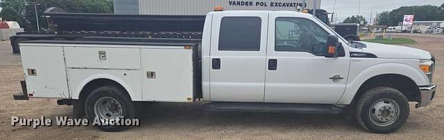 Image of Ford F-350 equipment image 3