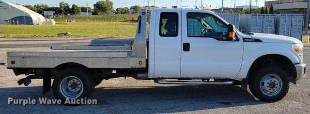 Image of Ford F-350 equipment image 3