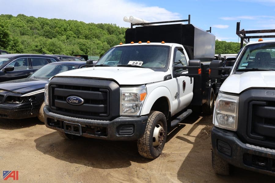 Image of Ford F-350 Primary image