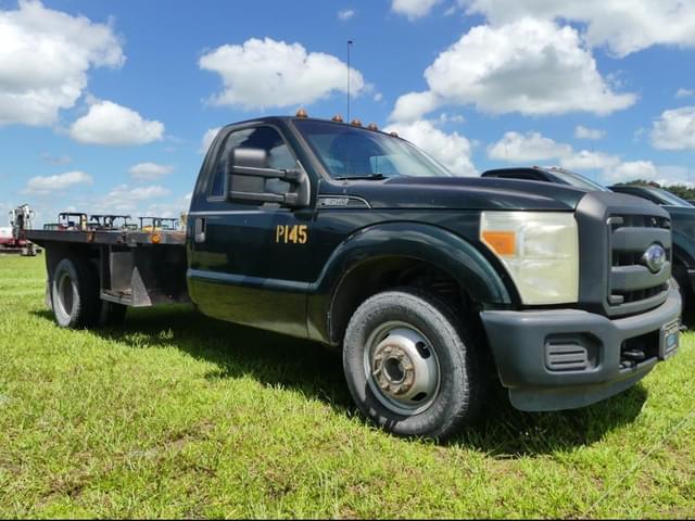 Image of Ford F-350 equipment image 1