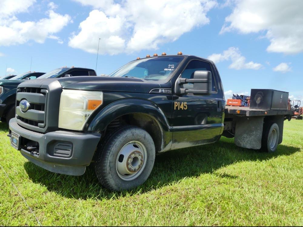 Image of Ford F-350 Primary image
