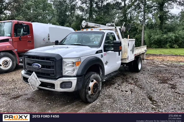 Image of Ford F-450 equipment image 2