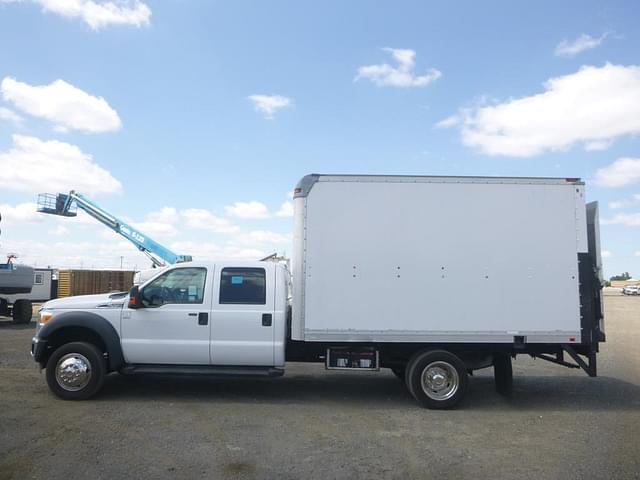 Image of Ford F-450 equipment image 4