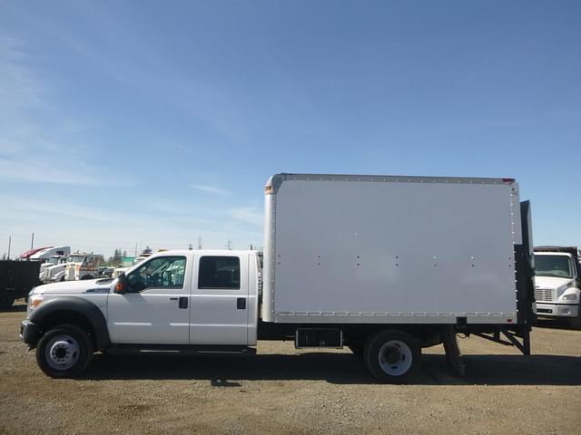 Image of Ford F-450 equipment image 4