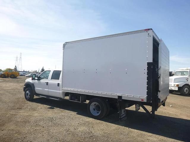 Image of Ford F-450 equipment image 3
