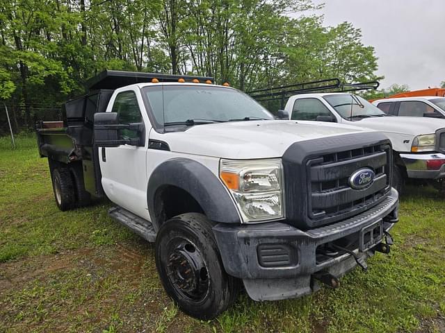 Image of Ford F-450 equipment image 2