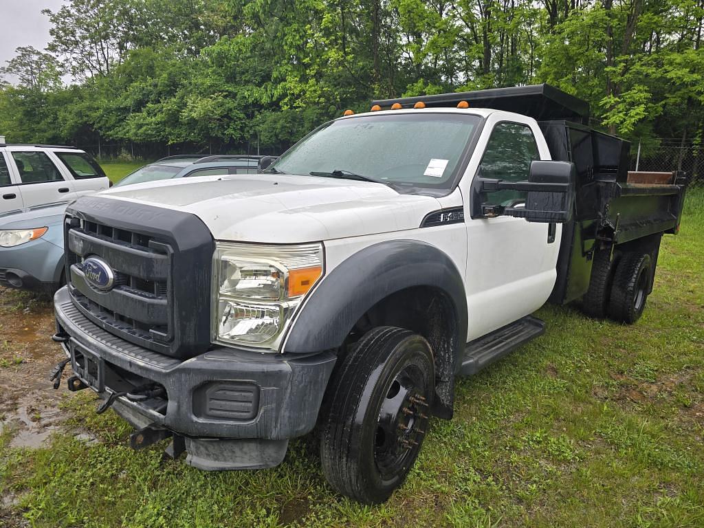 Image of Ford F-450 Primary image