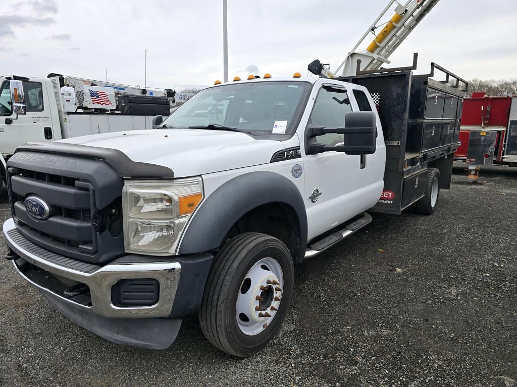 Image of Ford F-450 Primary image