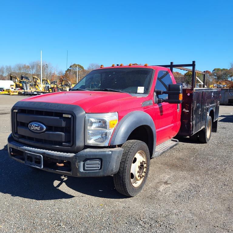 Image of Ford F-450 Primary image