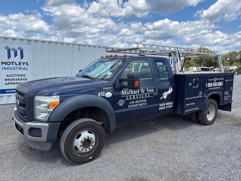 Image of Ford F-450 Primary image