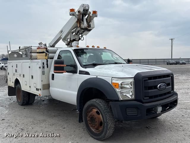 Image of Ford F-450 equipment image 2