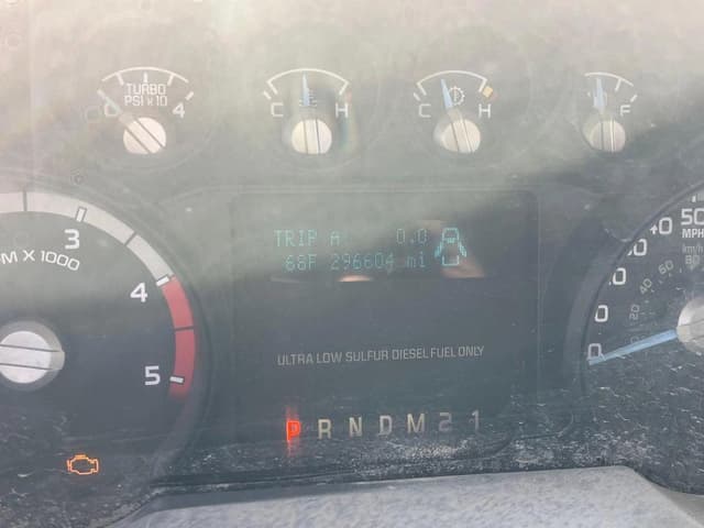 Image of Ford F-450 equipment image 3