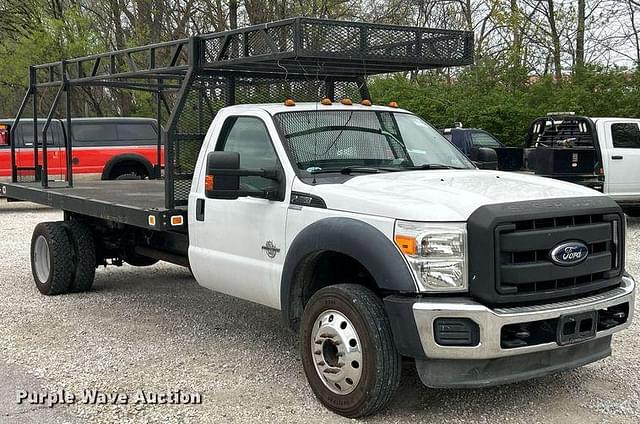 Image of Ford F-450 equipment image 2