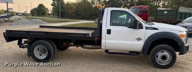 Image of Ford F-450 equipment image 3