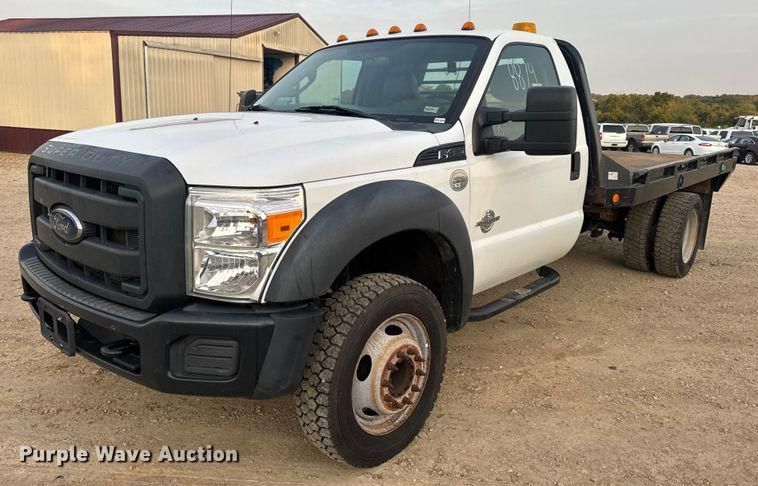 2013 Ford F-450 Equipment Image0