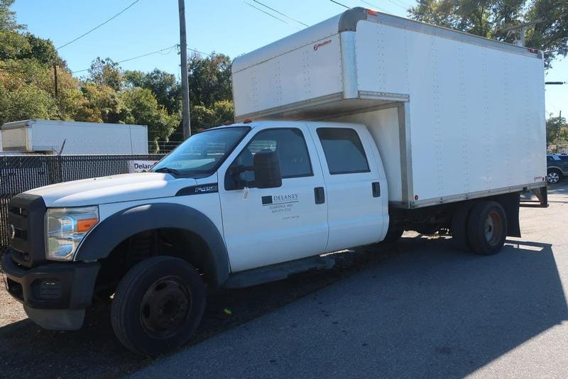 2013 Ford F-450 Equipment Image0