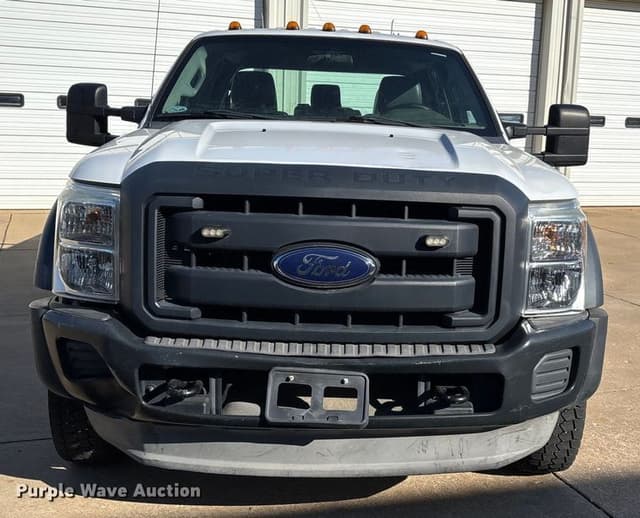 Image of Ford F-450 equipment image 1