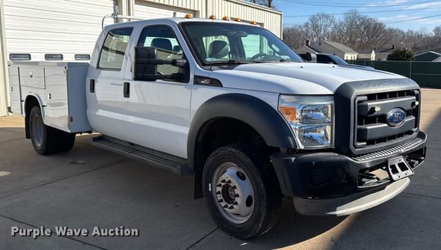 Image of Ford F-450 equipment image 2