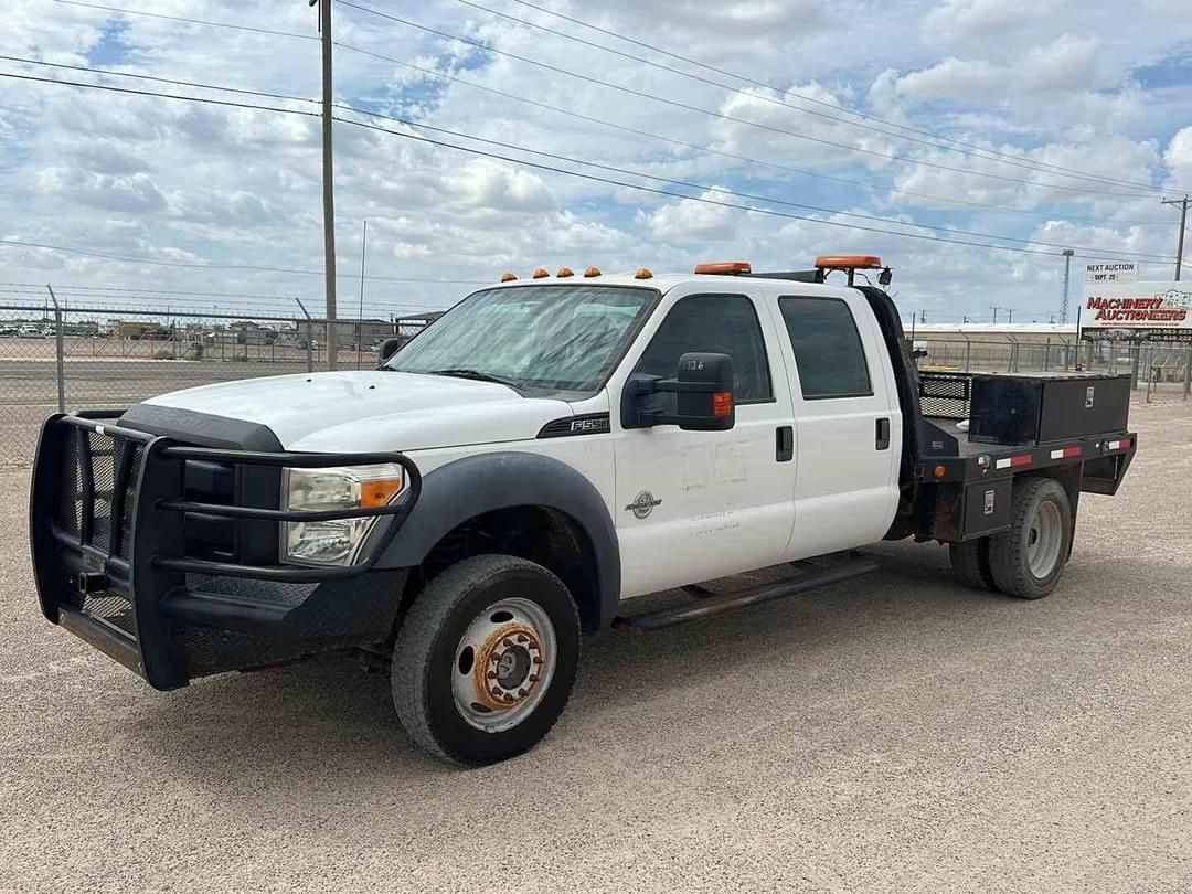 Image of Ford F-550 Primary image