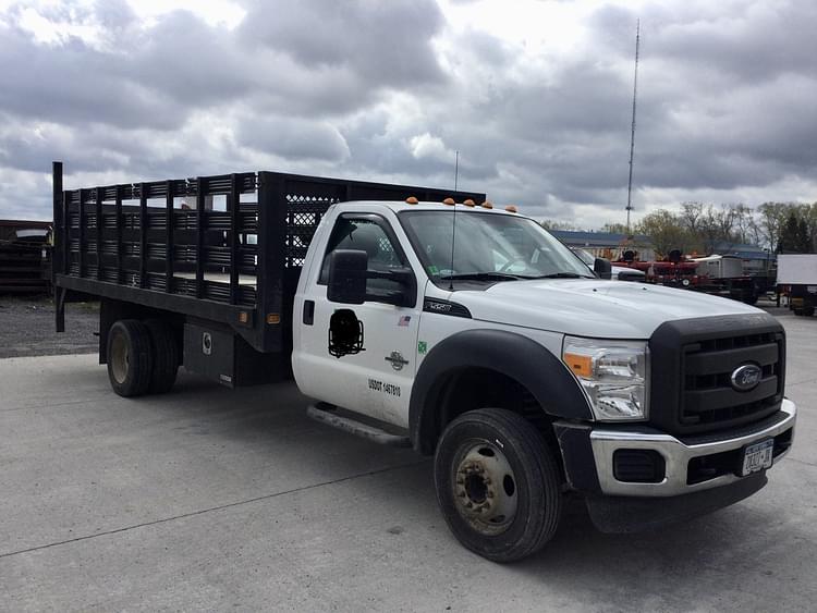 2013 Ford F-550 Equipment Image0