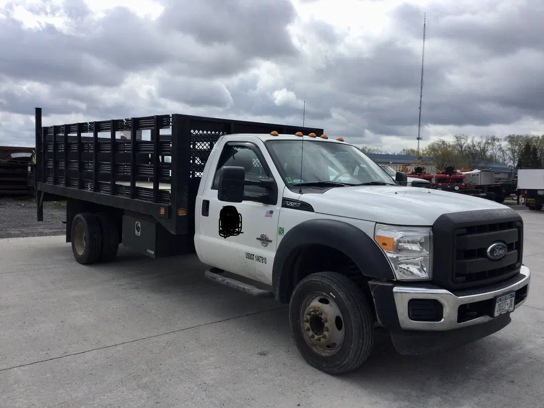 Image of Ford F-550 Primary image