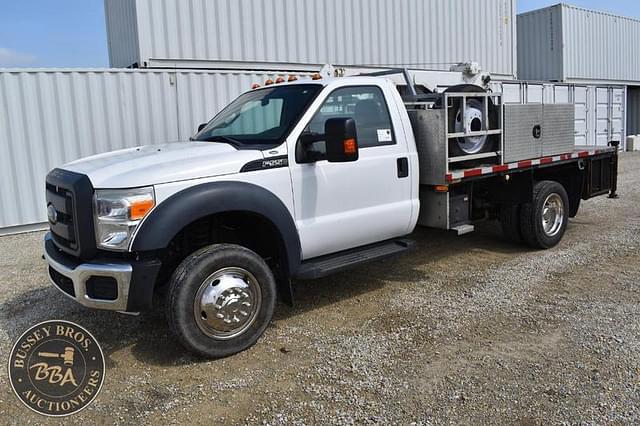 Image of Ford F-550 equipment image 2