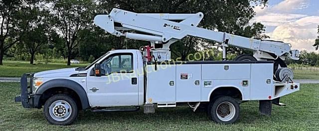 Image of Ford F-550 equipment image 3