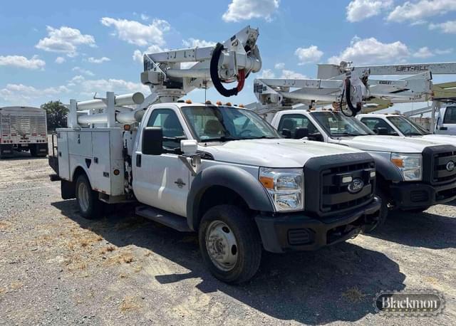 Image of Ford F-550 equipment image 2