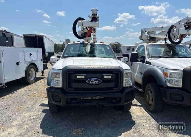 Image of Ford F-550 equipment image 1