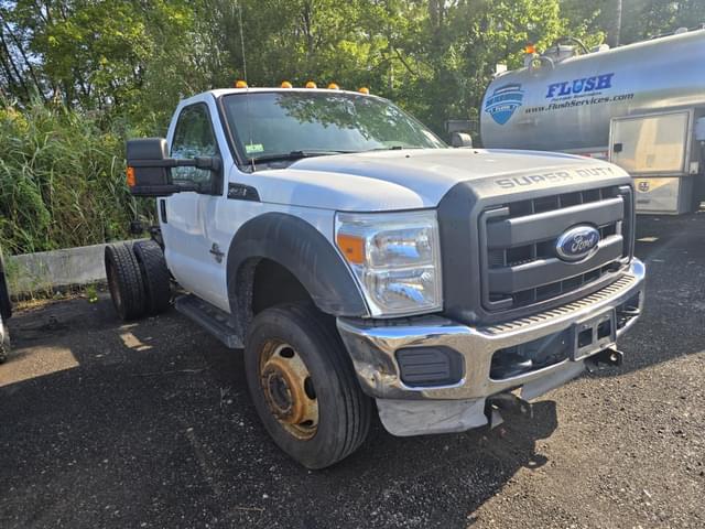 Image of Ford F-550 equipment image 2