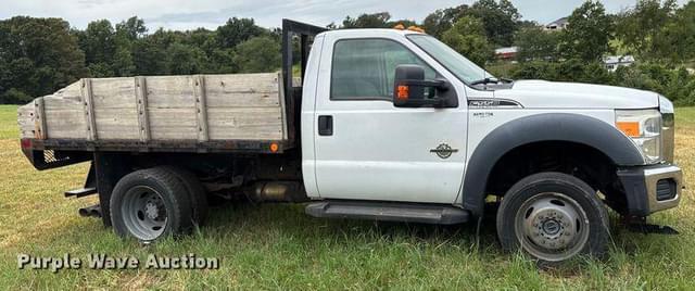 Image of Ford F-550 equipment image 3
