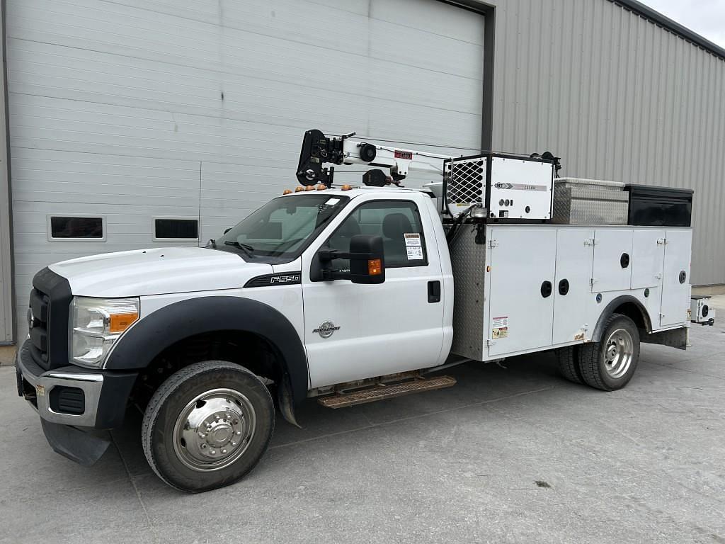 Image of Ford F-550 Primary image