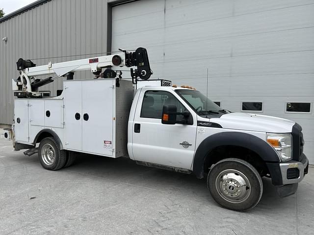 Image of Ford F-550 equipment image 1