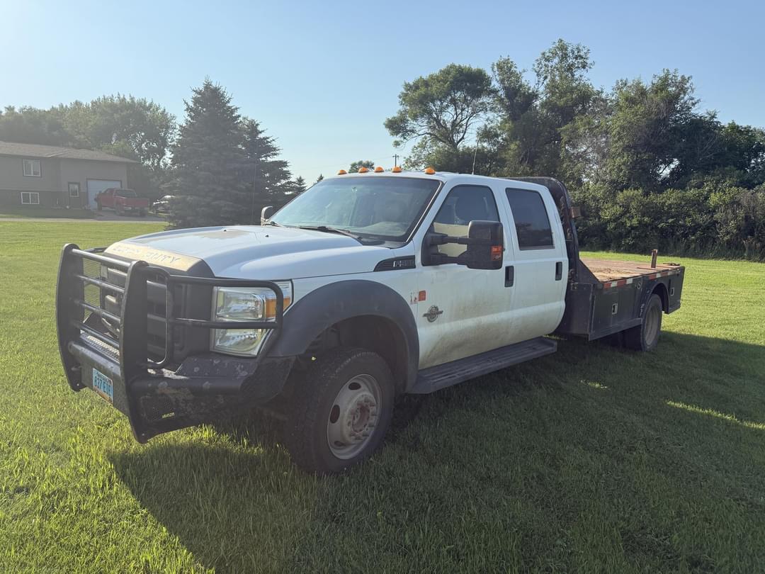 Image of Ford F-550 Primary image