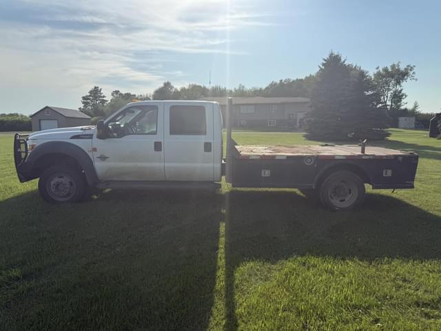 Image of Ford F-550 equipment image 2