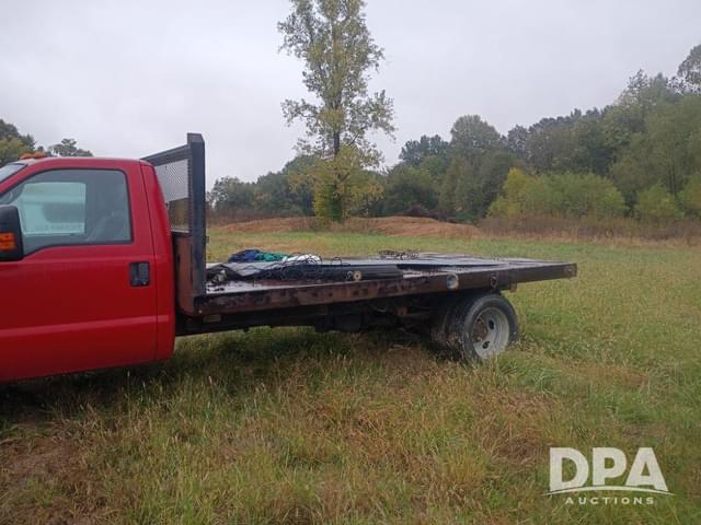 Image of Ford F-550 equipment image 1