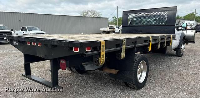Image of Ford F-550 equipment image 4