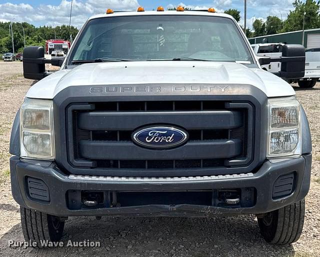 Image of Ford F-550 equipment image 1