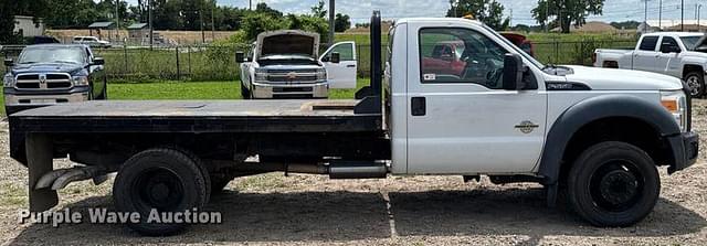 Image of Ford F-550 equipment image 2