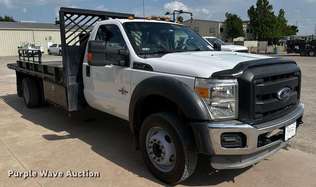 Image of Ford F-550 equipment image 2
